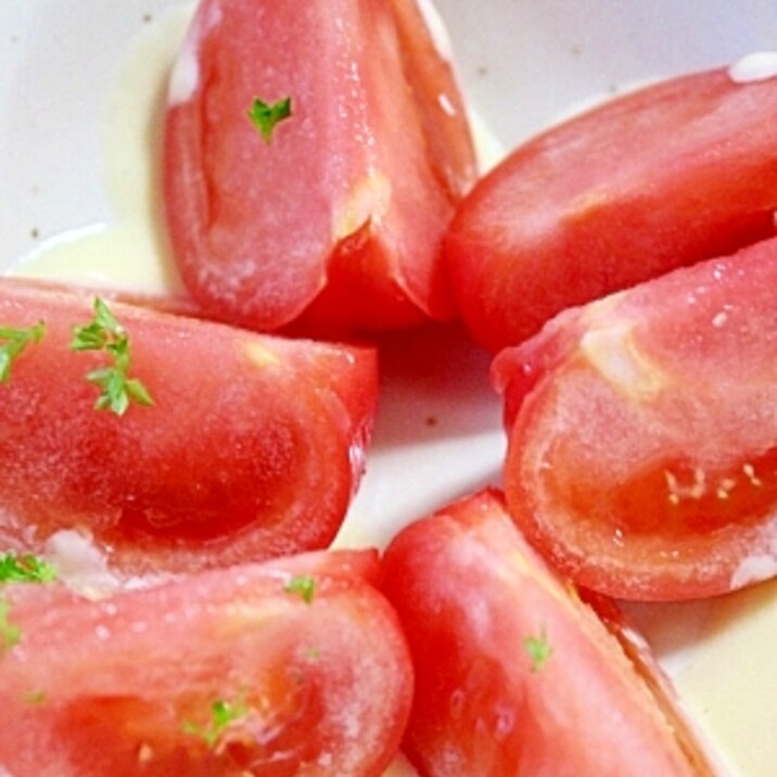 冷やしトマトの塩麹マヨドレッシング